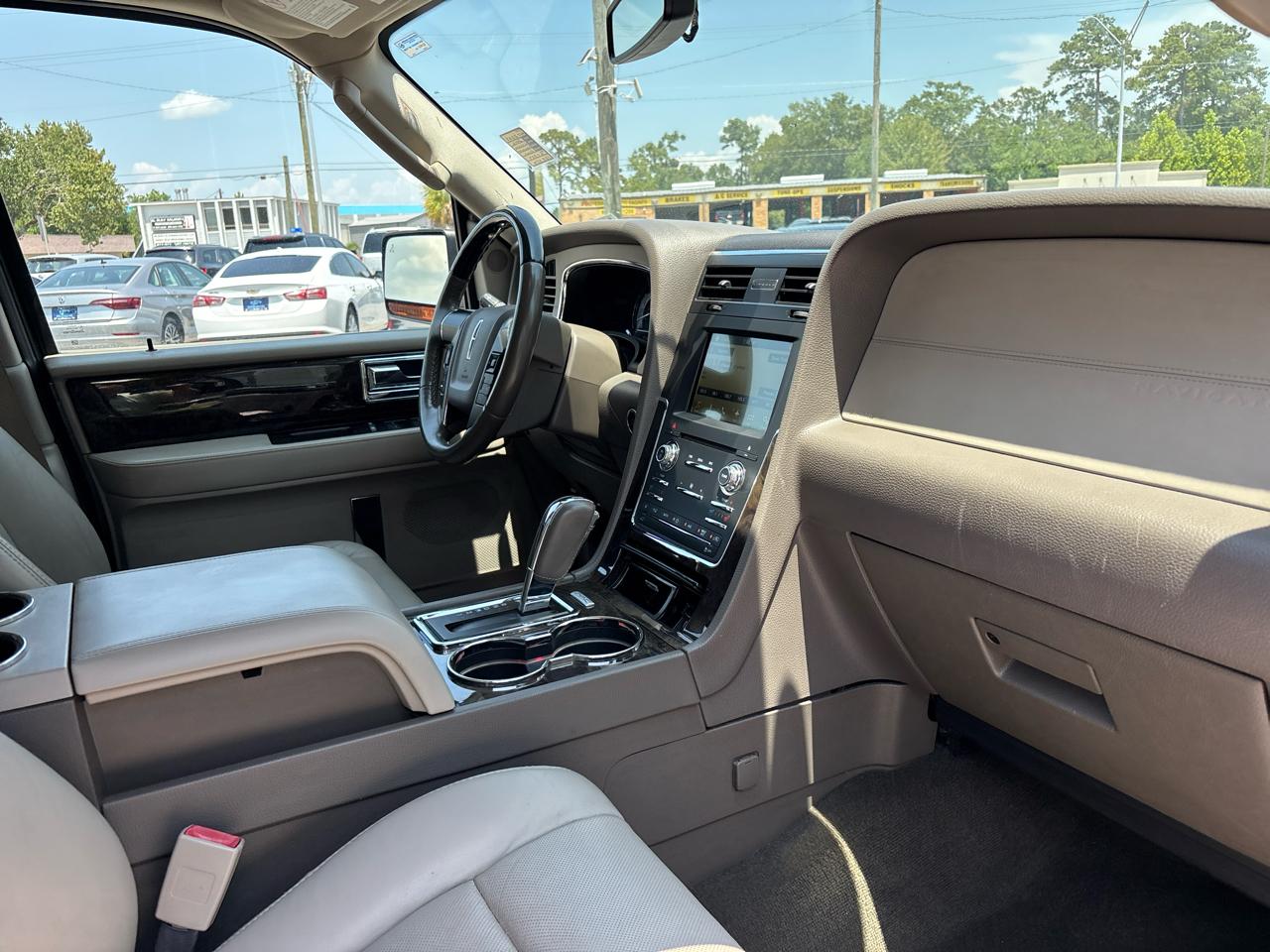 Lincoln Navigator L Select 2WD 2016