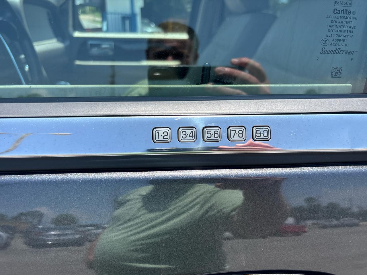 Lincoln Navigator L Select 2WD 2016