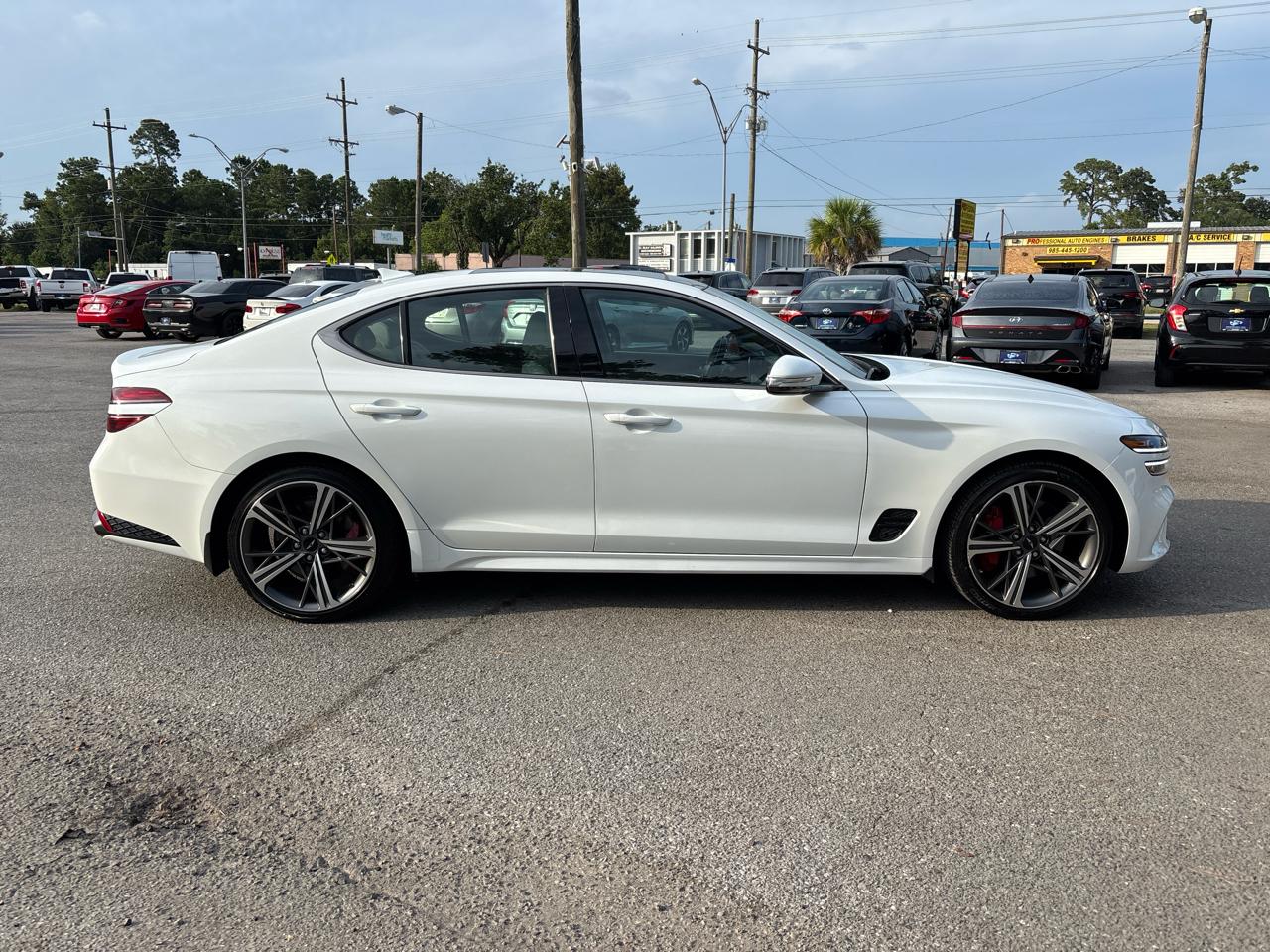 Genesis G70 2.5T 2025