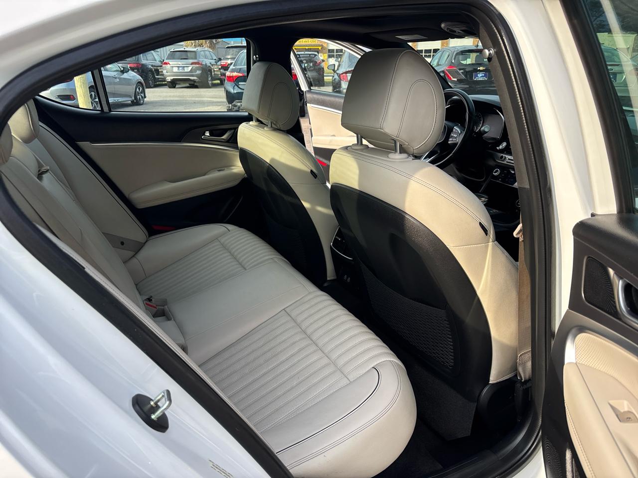 Genesis G70 2.5T 2025