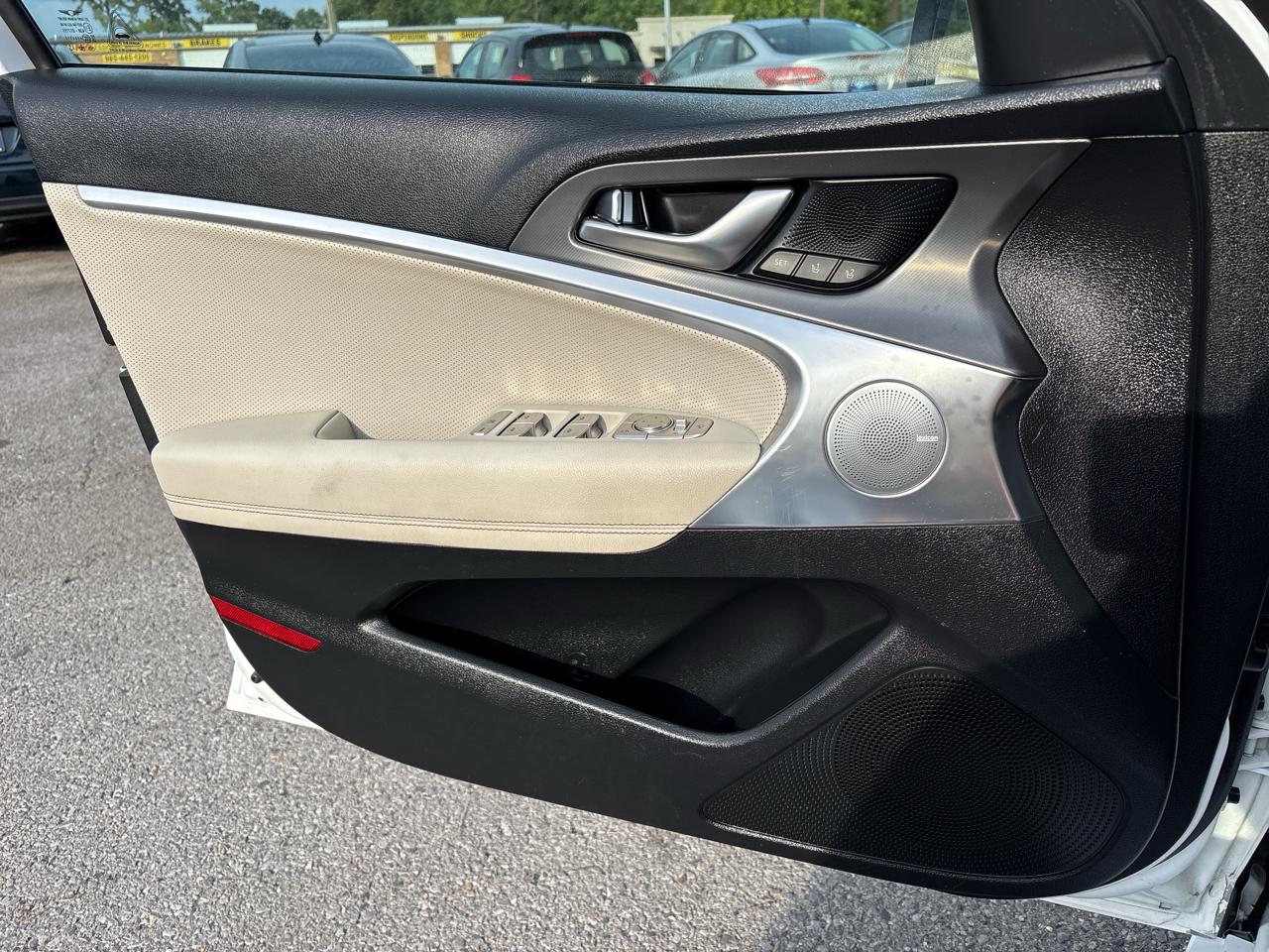 Genesis G70 2.5T 2025