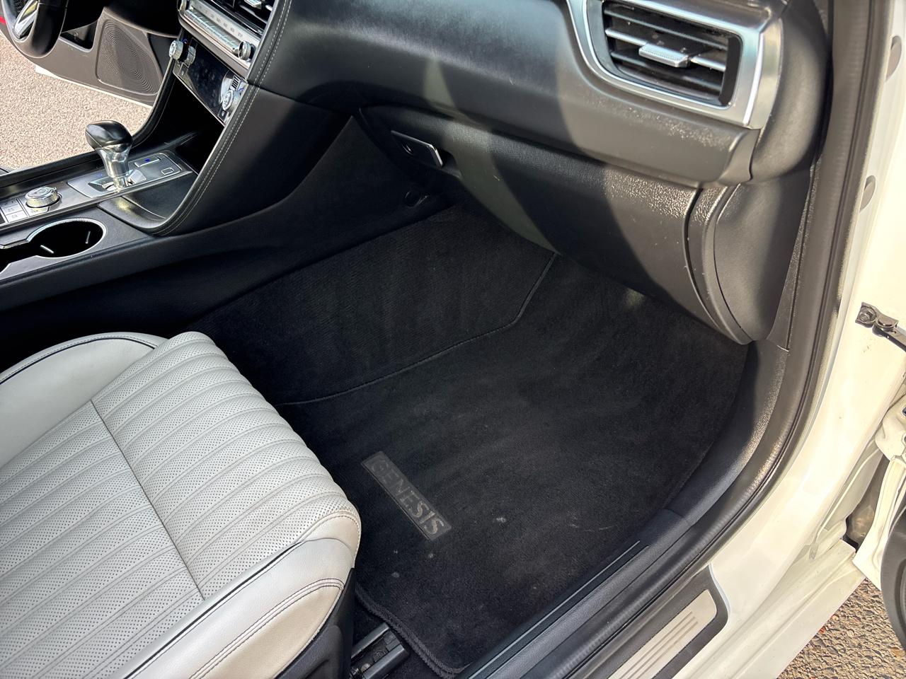 Genesis G70 2.5T 2025