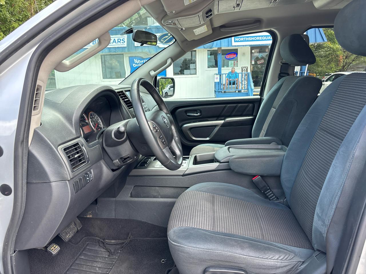 Nissan Armada SL 2WD 2015