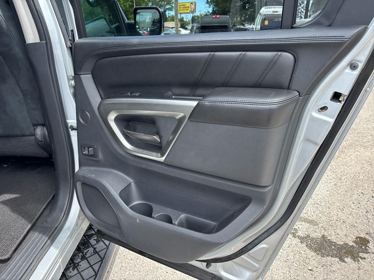 Nissan Armada SL 2WD 2015