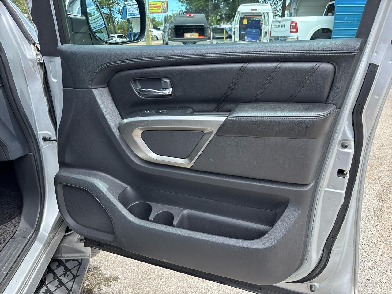 Nissan Armada SL 2WD 2015