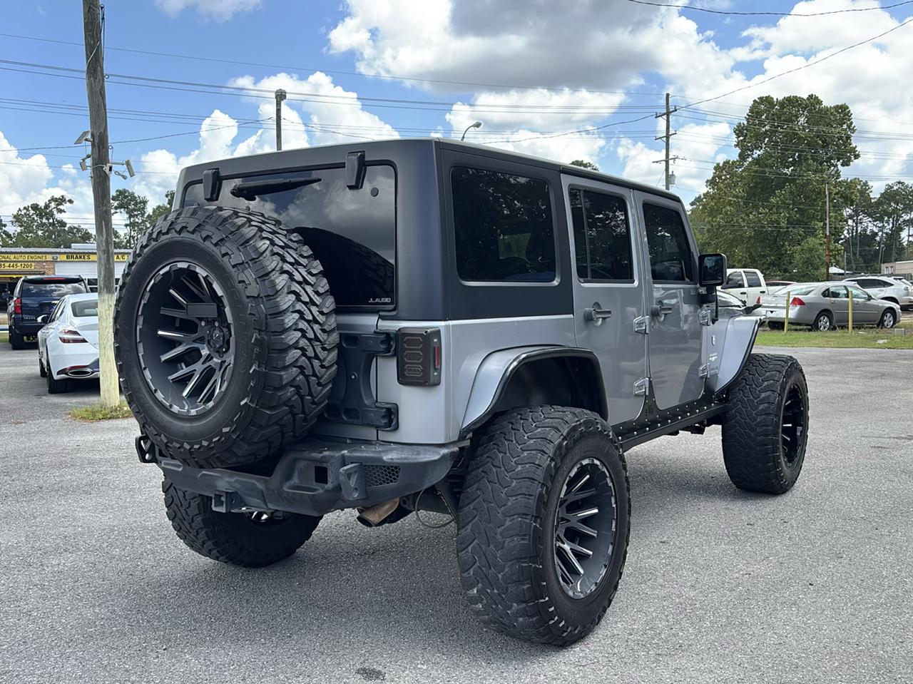Jeep Wrangler Unlimited Sahara 4WD 2015