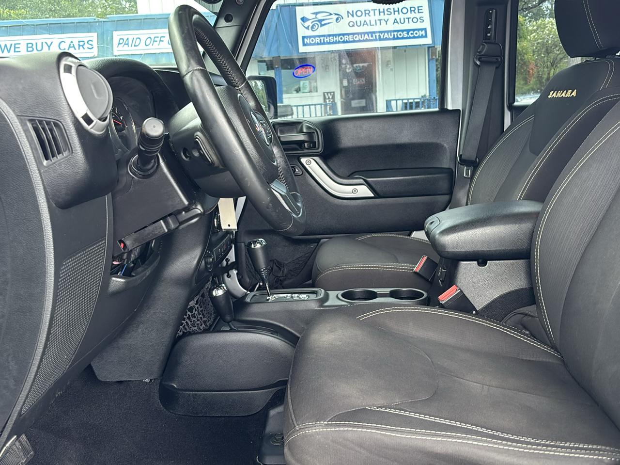Jeep Wrangler Unlimited Sahara 4WD 2015
