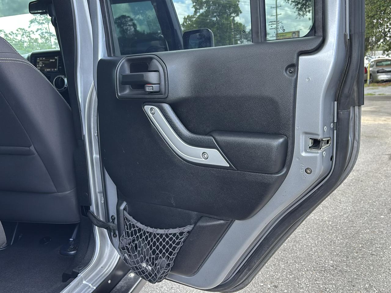 Jeep Wrangler Unlimited Sahara 4WD 2015