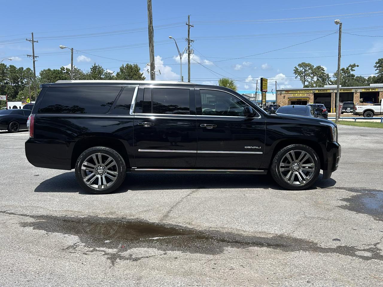 GMC Yukon XL Denali 2WD 2018
