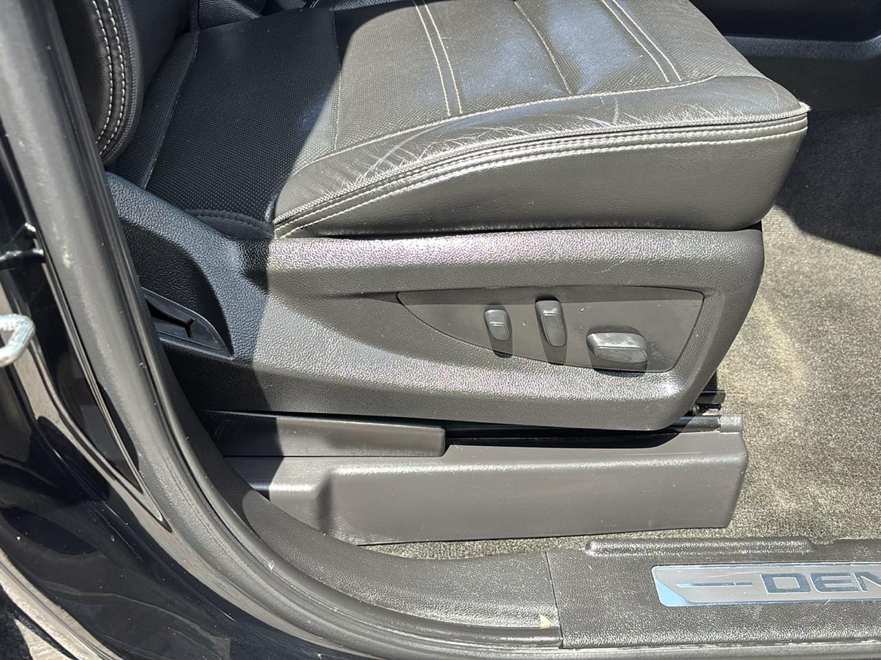 GMC Yukon XL Denali 2WD 2018