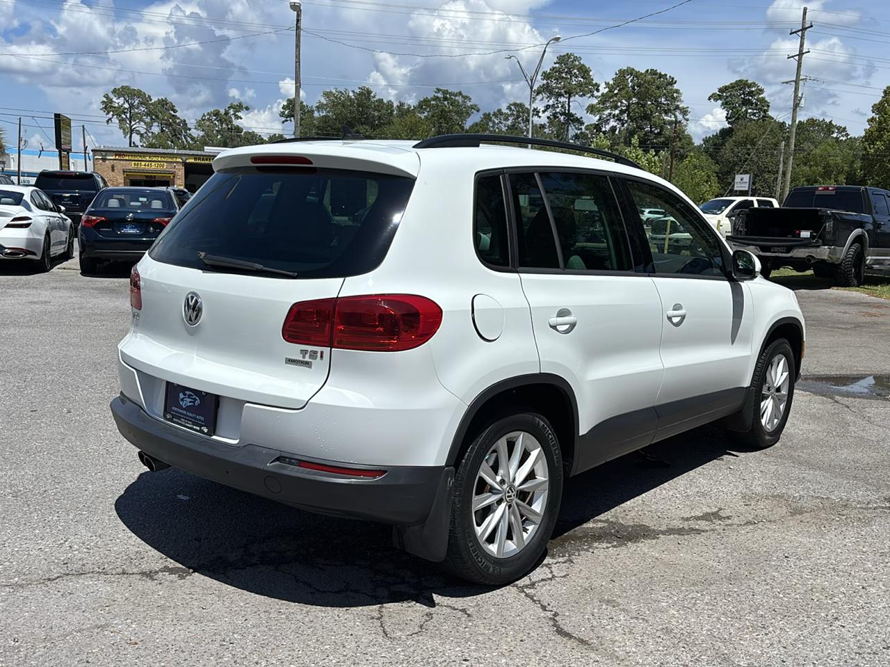 Volkswagen Tiguan S 4Motion 2015
