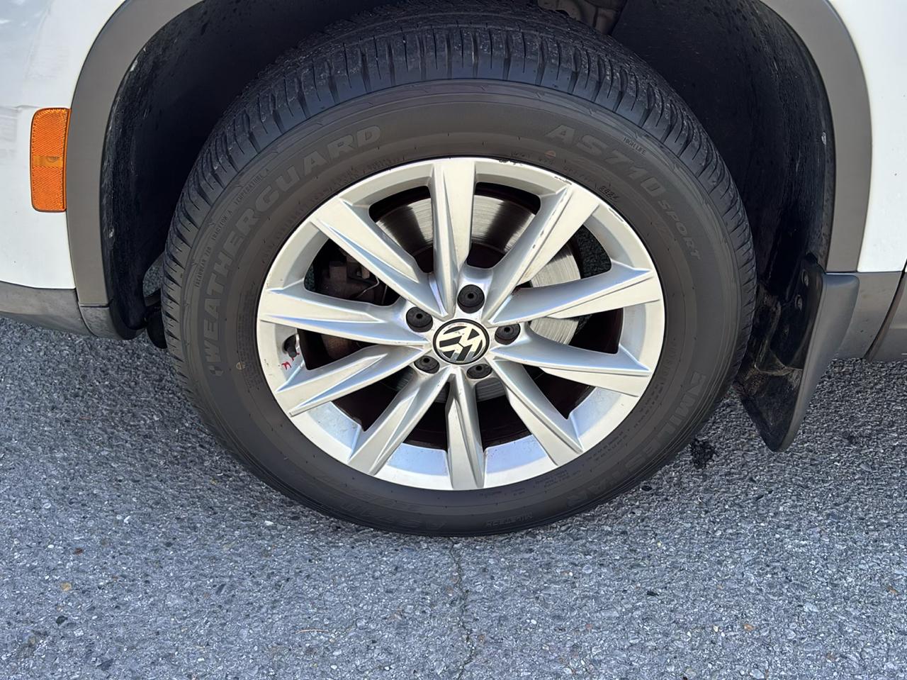 Volkswagen Tiguan S 4Motion 2015