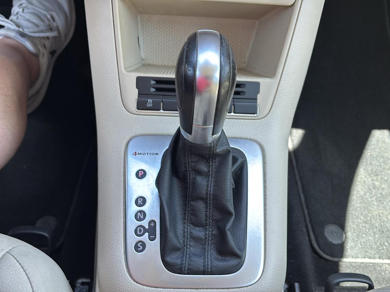 Volkswagen Tiguan S 4Motion 2015