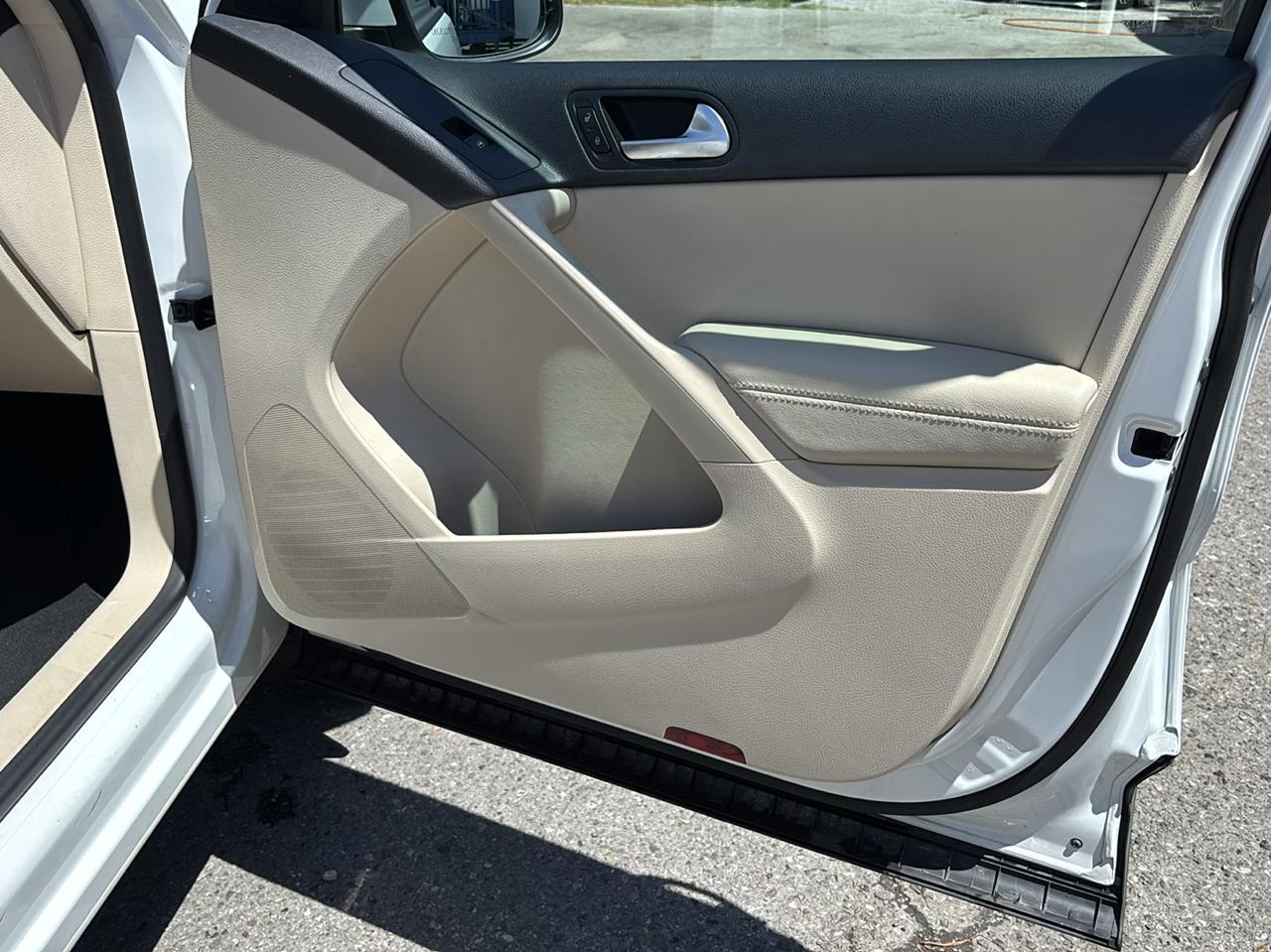 Volkswagen Tiguan S 4Motion 2015