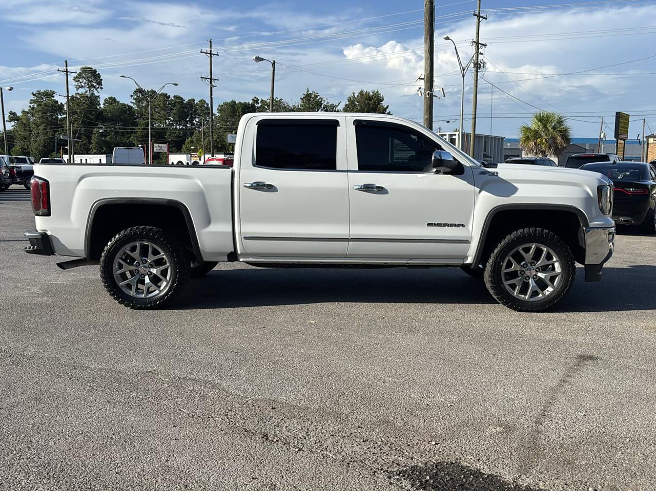 GMC Sierra 1500 SLT Crew Cab Short Box 4WD 2018