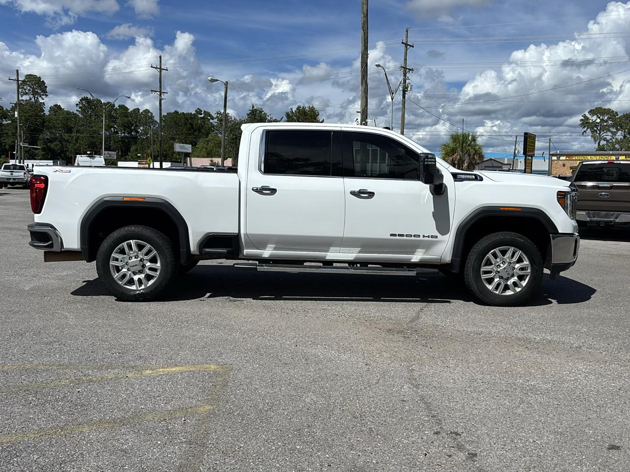 GMC Sierra 2500HD SLT Crew Cab 4WD 2021