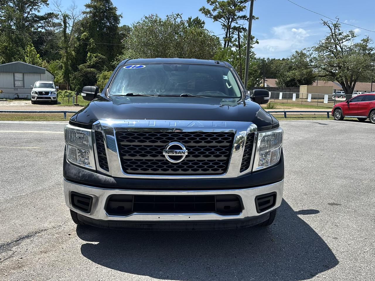 Nissan Titan SV Crew Cab 2WD 2017