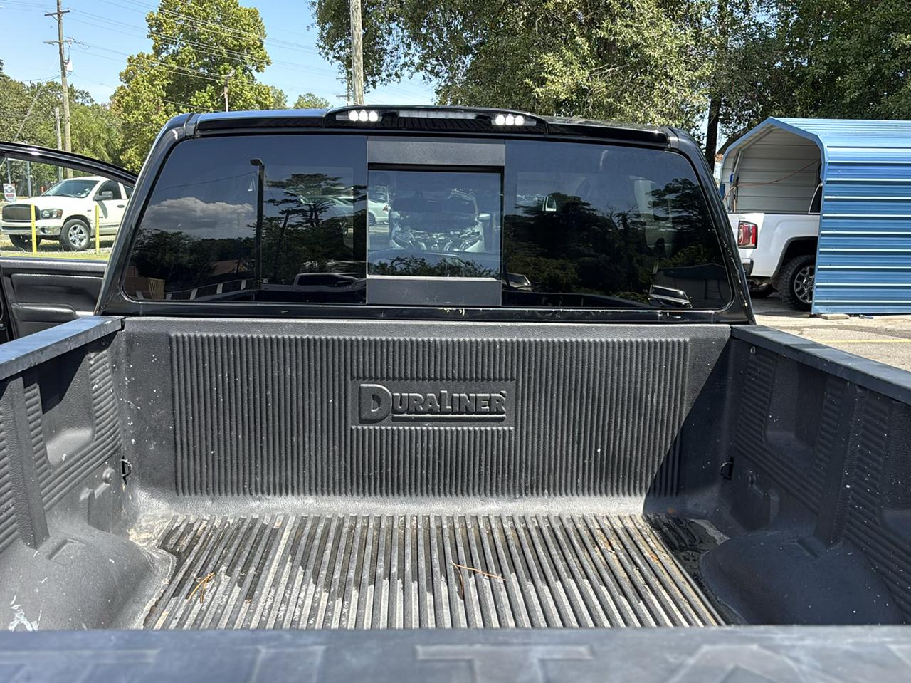 Nissan Titan SV Crew Cab 2WD 2017