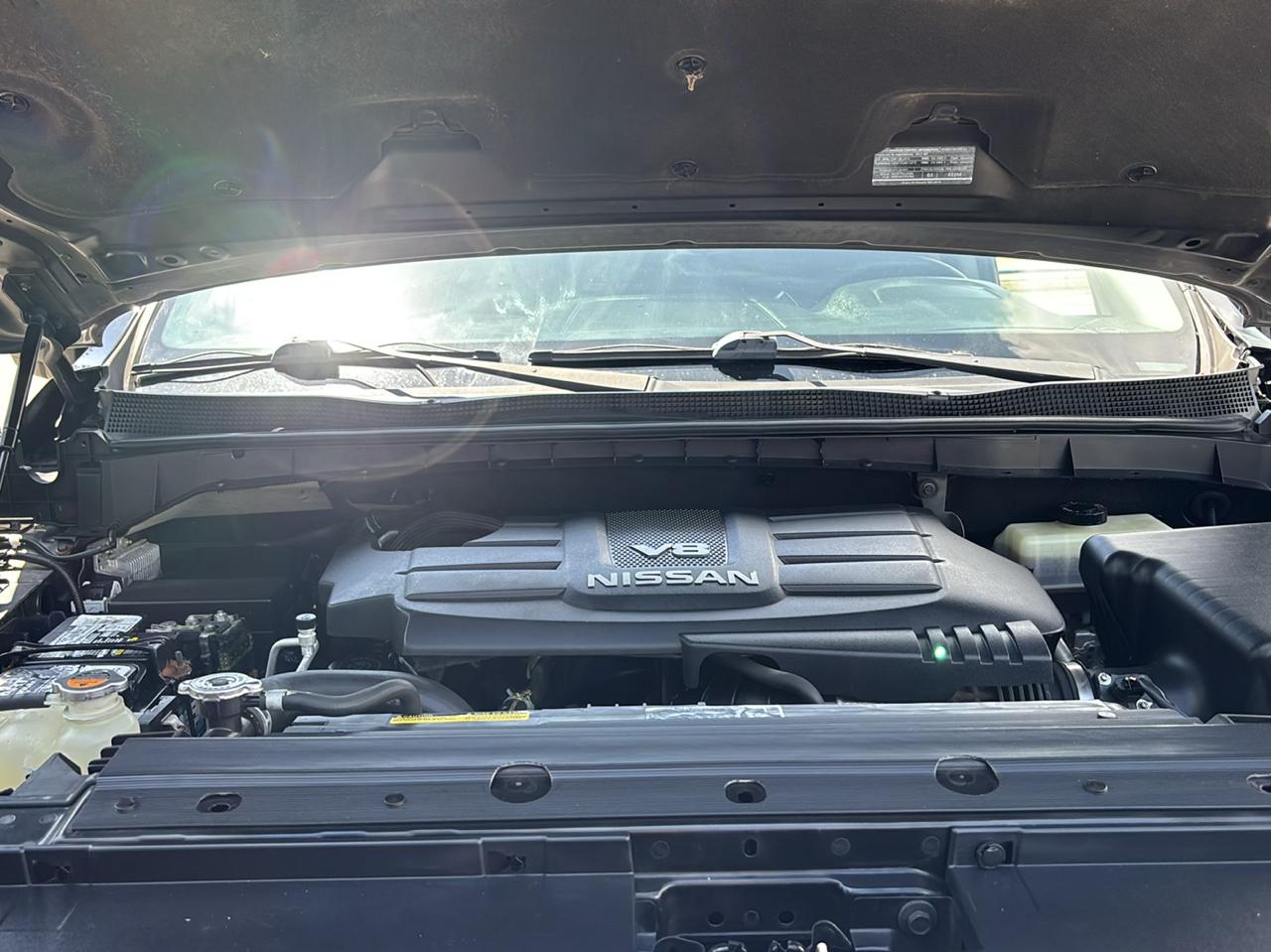 Nissan Titan SV Crew Cab 2WD 2017