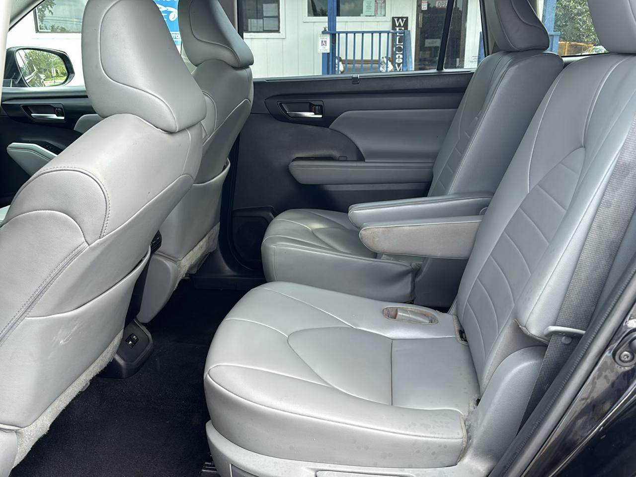 Toyota Highlander XLE FWD V6 2021