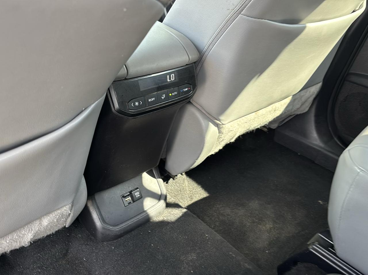 Toyota Highlander XLE FWD V6 2021