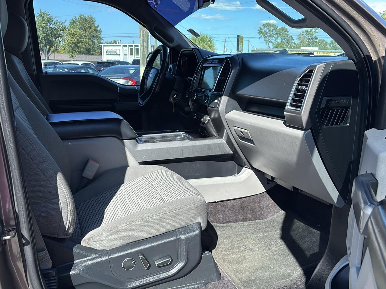 Ford F-150 XLT SuperCrew 5.5-ft. Bed 4WD 2016