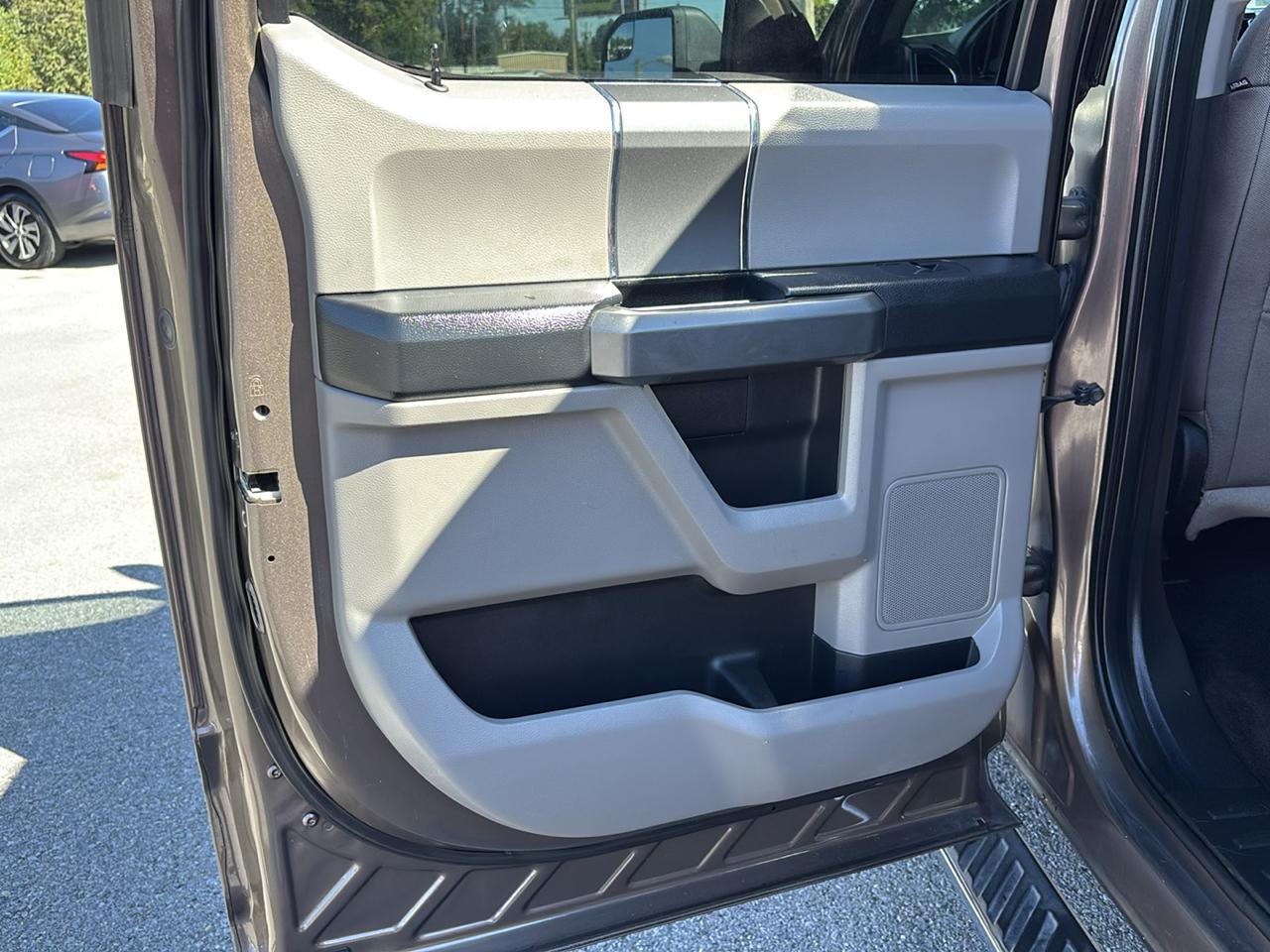Ford F-150 XLT SuperCrew 5.5-ft. Bed 4WD 2016