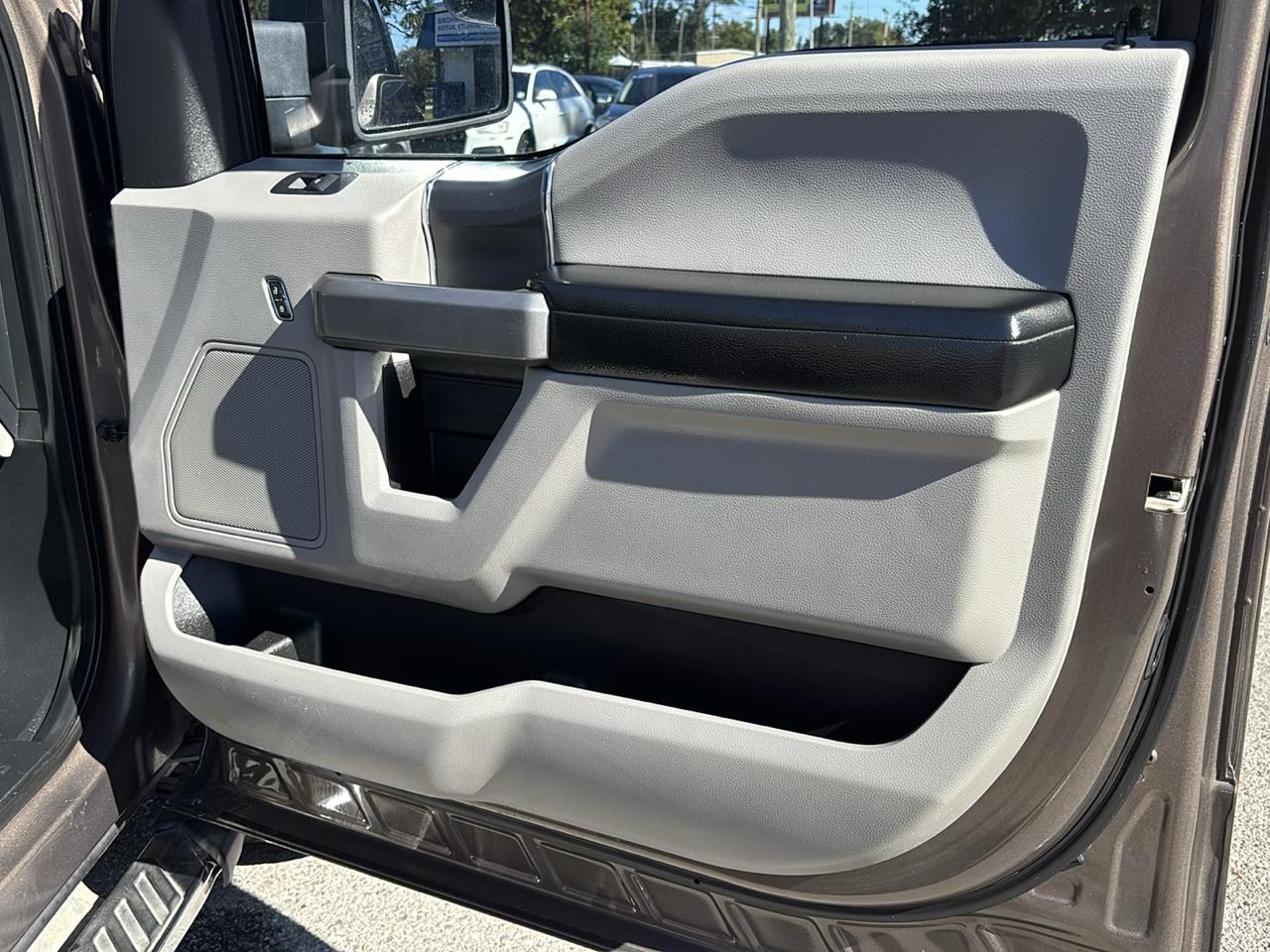 Ford F-150 XLT SuperCrew 5.5-ft. Bed 4WD 2016