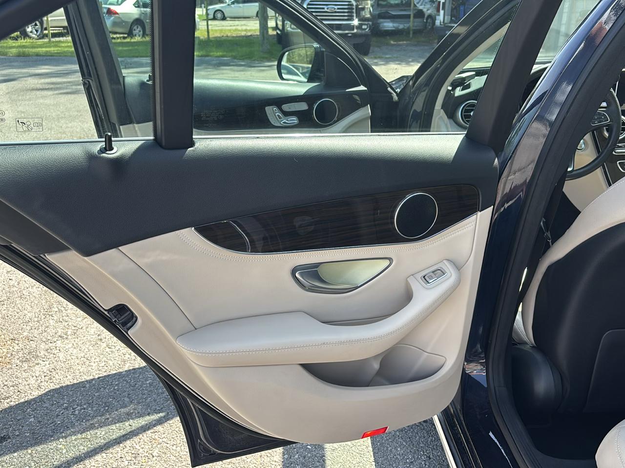 Mercedes-Benz C-Class C300 Sedan 2015