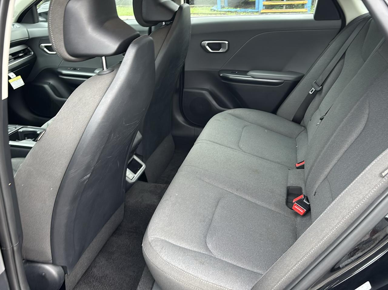 2025 Kia K4 LXS - Photo 12