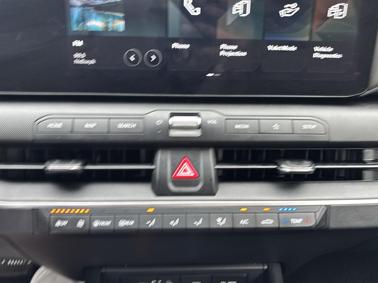 2025 Kia K4 LXS - Photo 18
