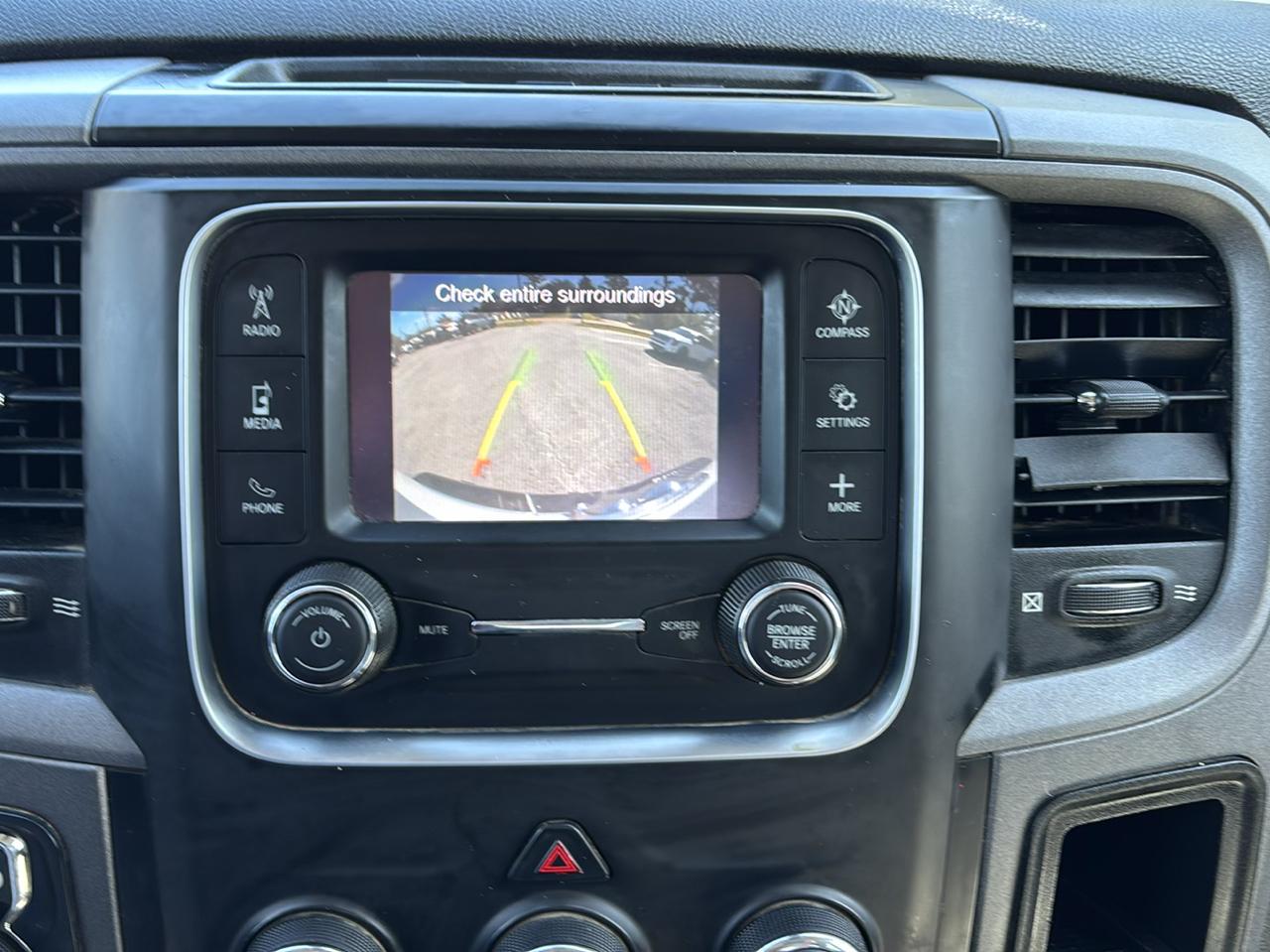 RAM 1500 Classic Tradesman Crew Cab SWB 4WD 2022