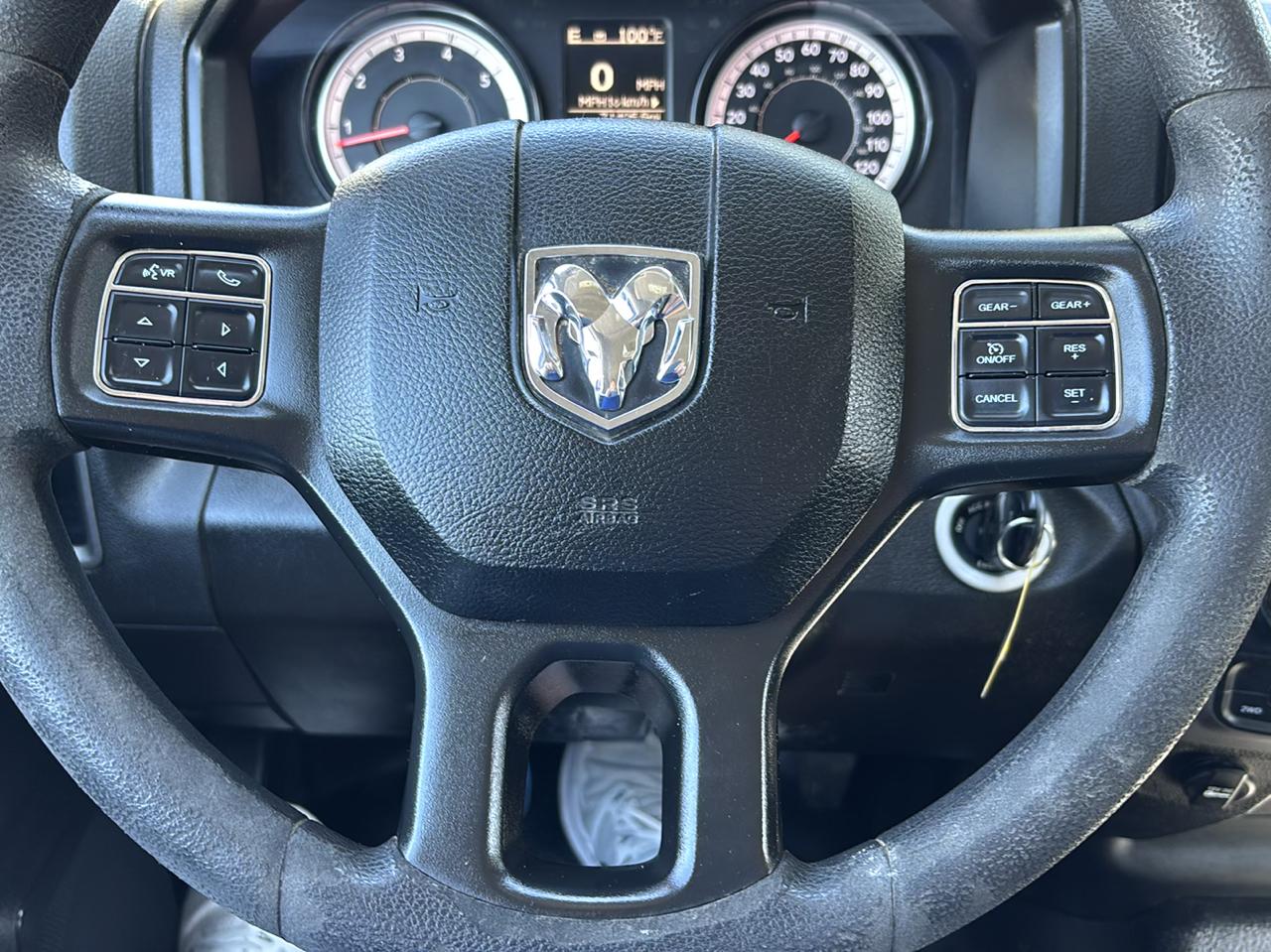 RAM 1500 Classic Tradesman Crew Cab SWB 4WD 2022