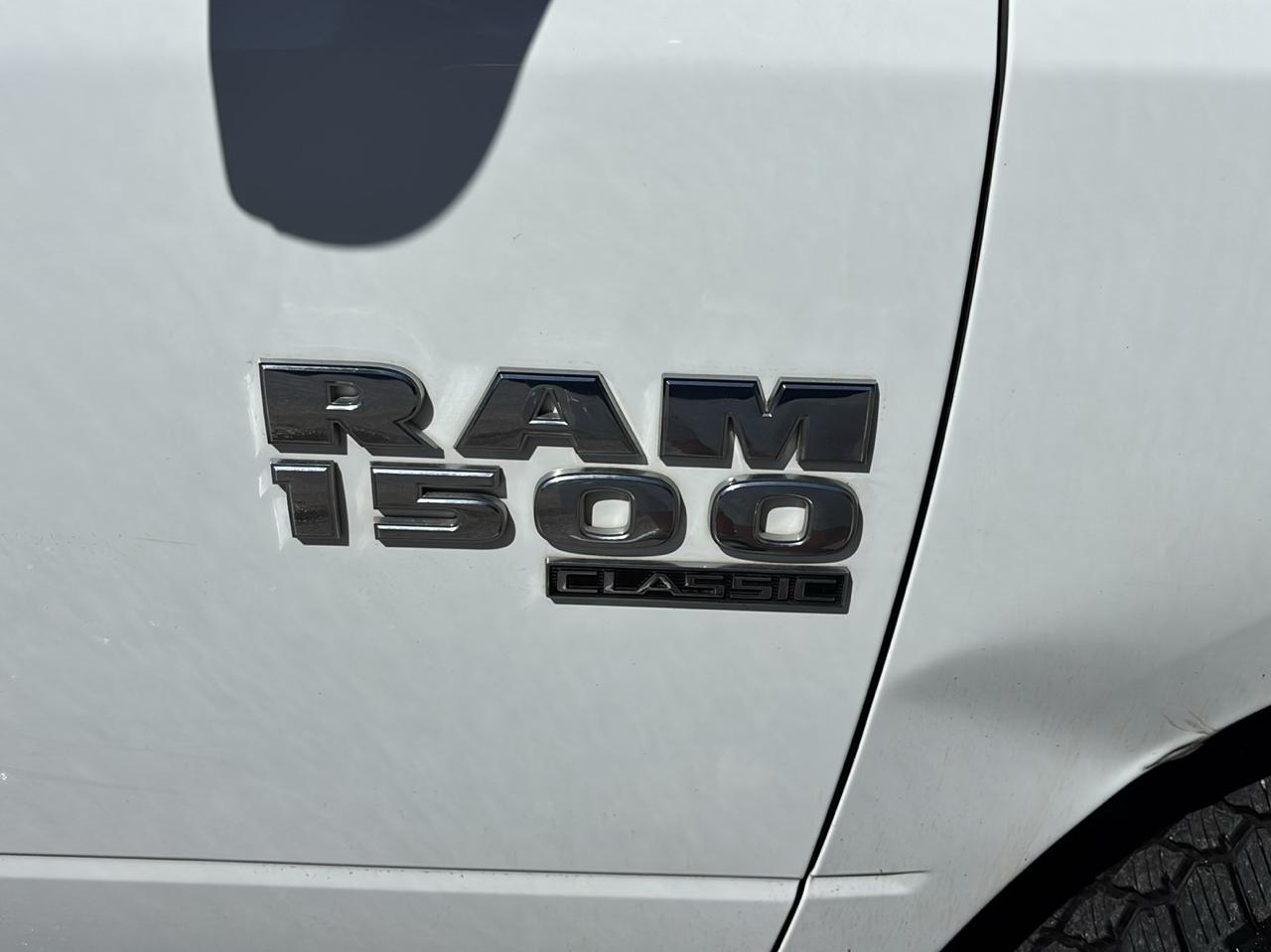 RAM 1500 Classic Tradesman Crew Cab SWB 4WD 2022
