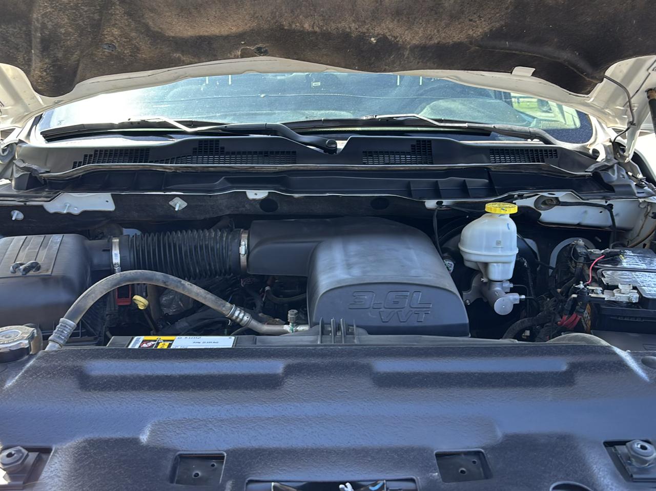 RAM 1500 Classic Tradesman Crew Cab SWB 4WD 2022