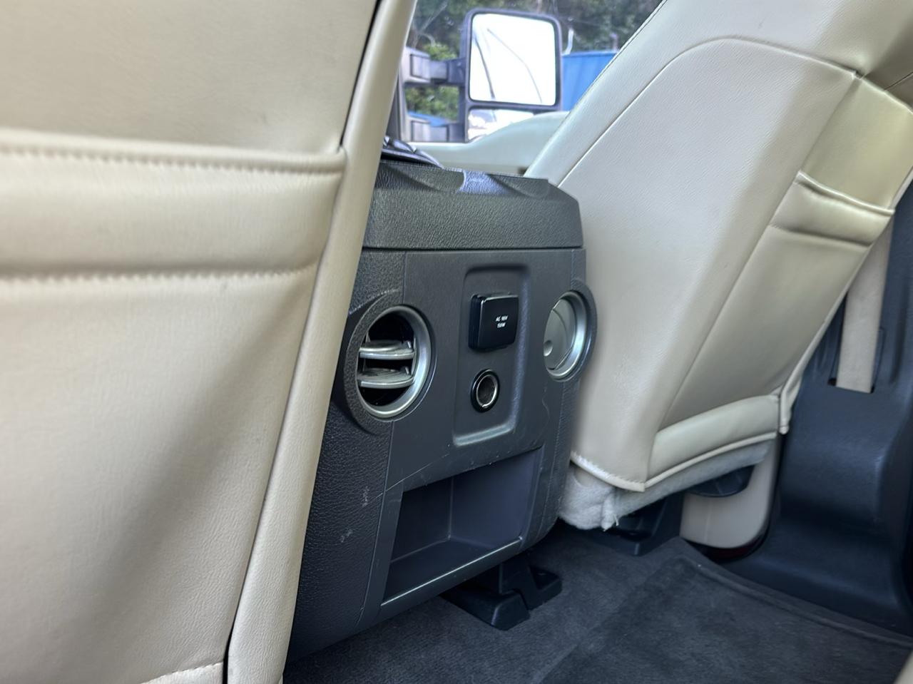 Ford F-250 SD Lariat Crew Cab 4WD 2012