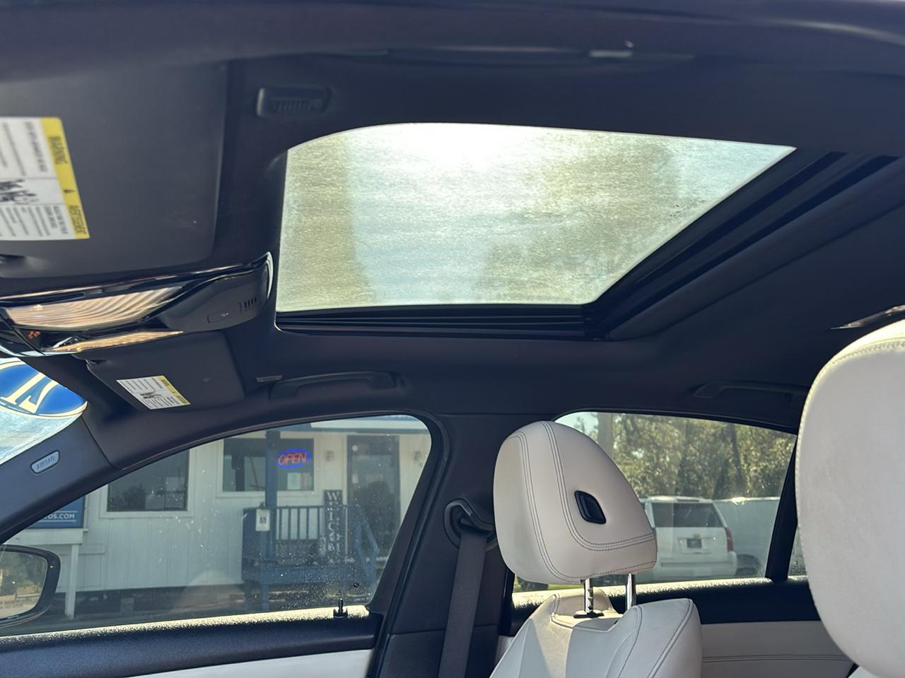 BMW 3-Series 330i 2021