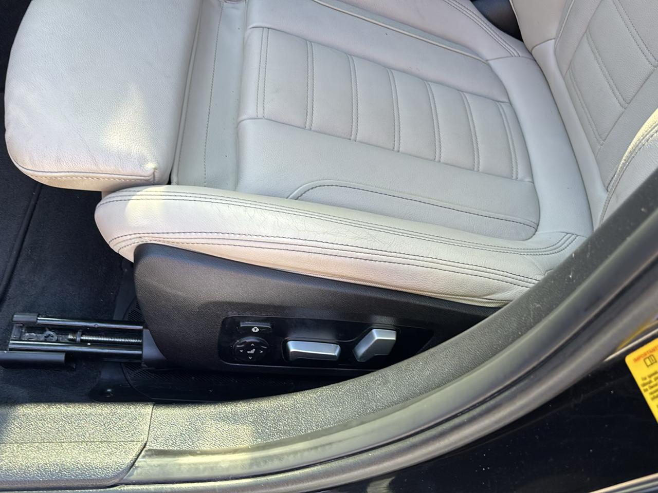 BMW 3-Series 330i 2021