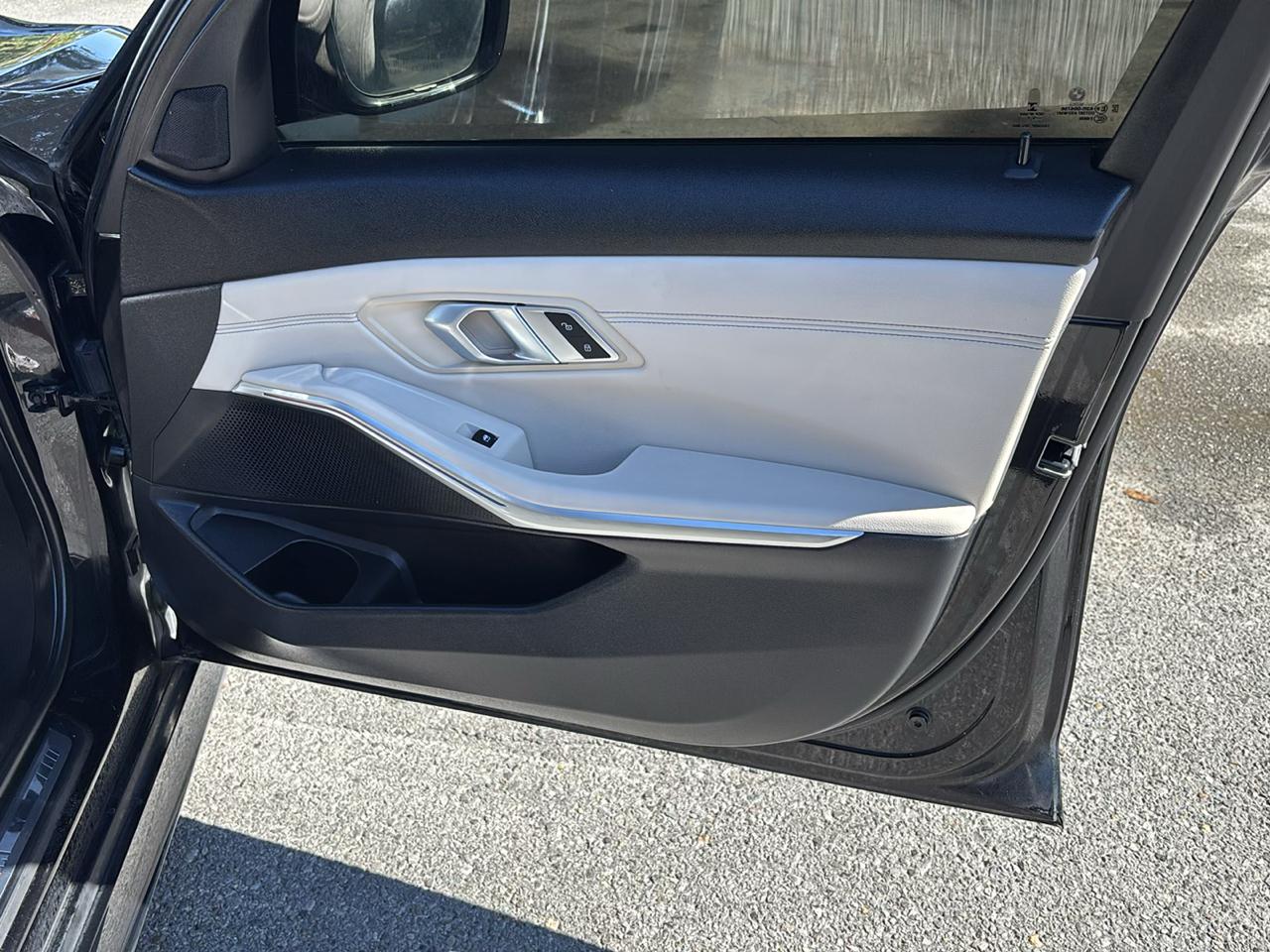 BMW 3-Series 330i 2021