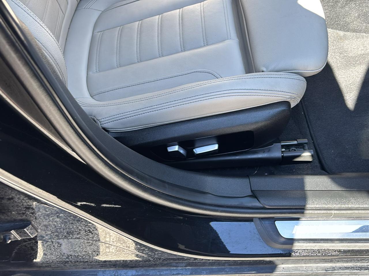 BMW 3-Series 330i 2021