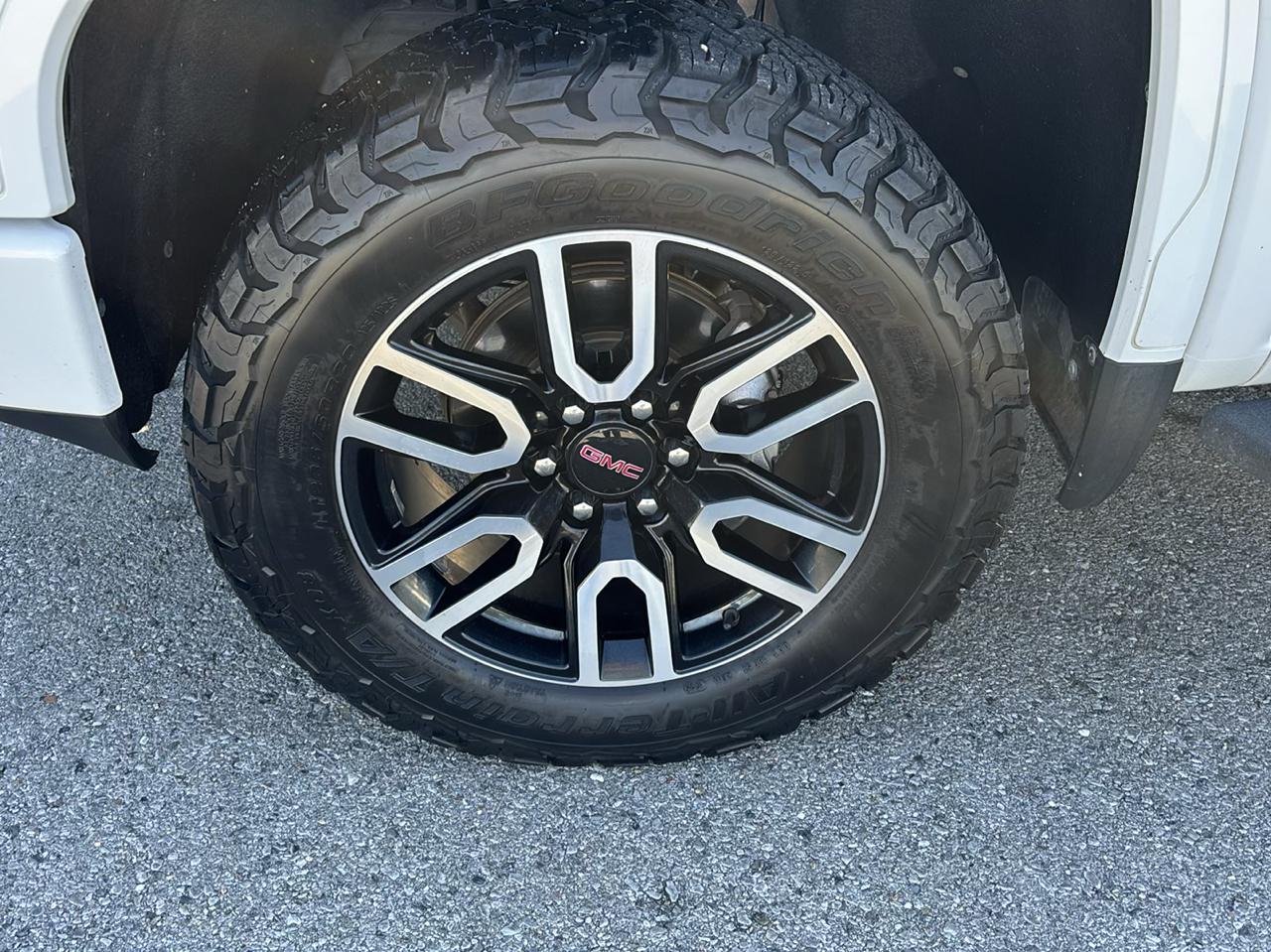 GMC Sierra 1500 Limited AT4 Crew Cab Short Box 4WD 2022