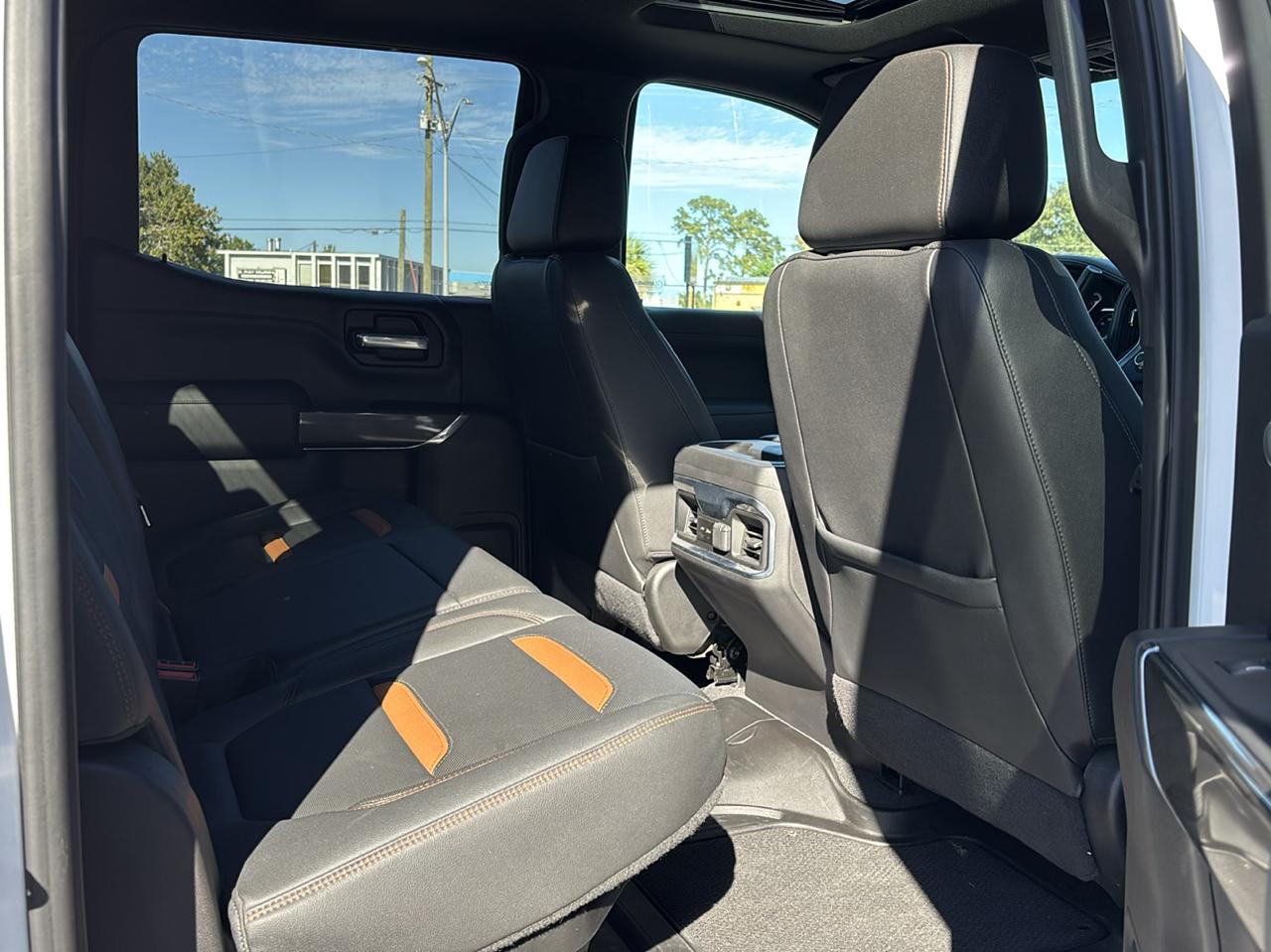 GMC Sierra 1500 Limited AT4 Crew Cab Short Box 4WD 2022