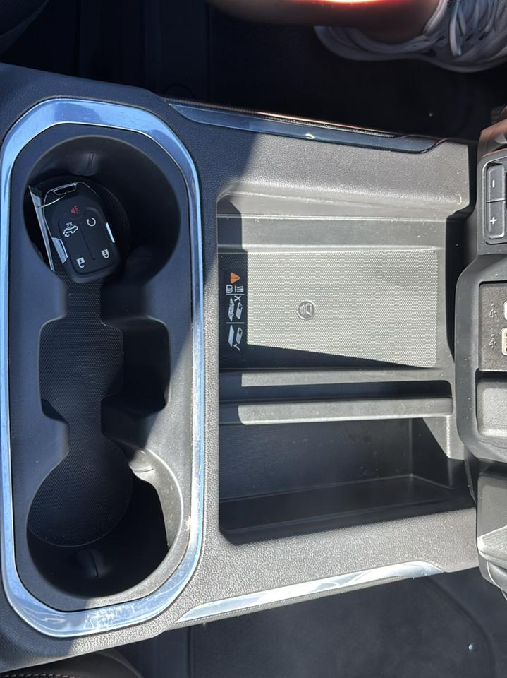 GMC Sierra 1500 Limited AT4 Crew Cab Short Box 4WD 2022