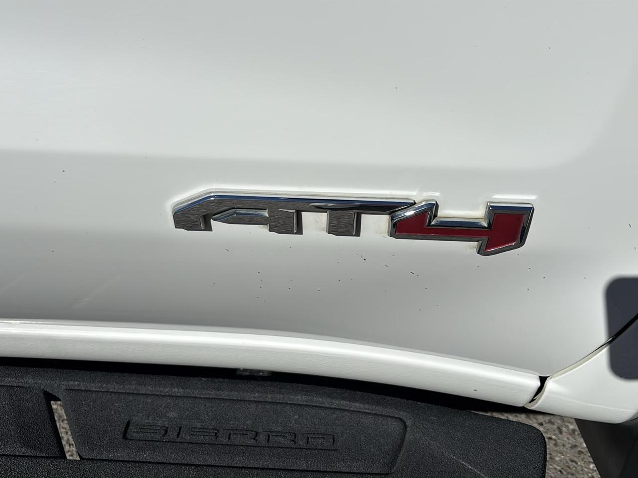 GMC Sierra 1500 Limited AT4 Crew Cab Short Box 4WD 2022
