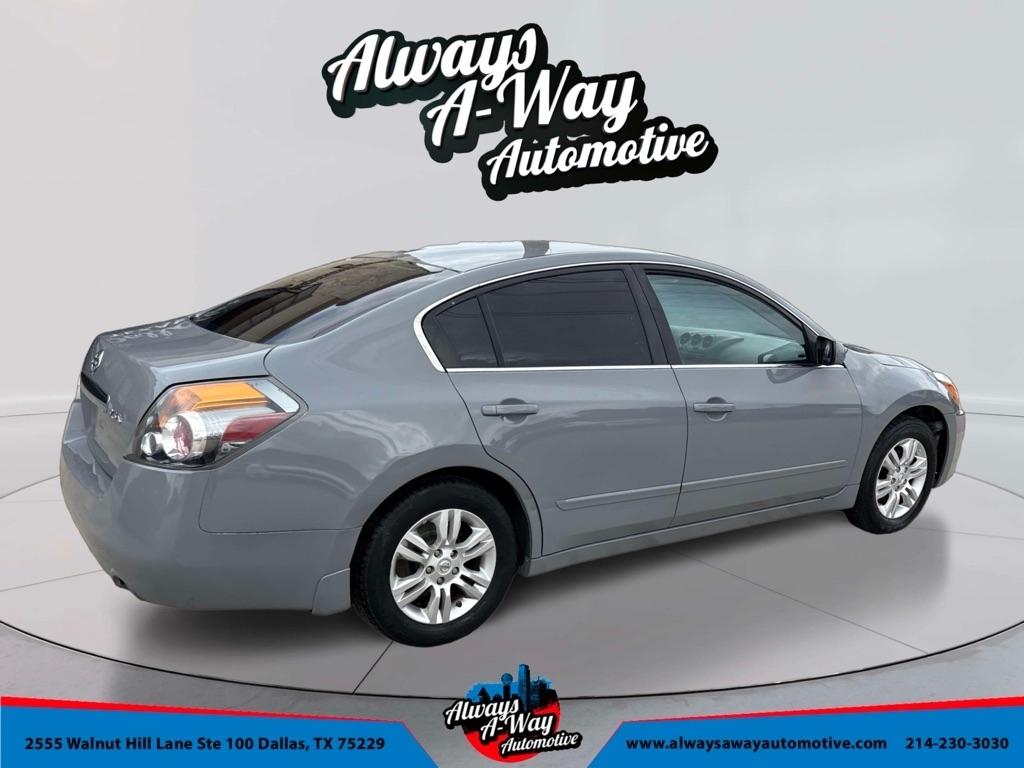 Nissan Altima 2.5 2012