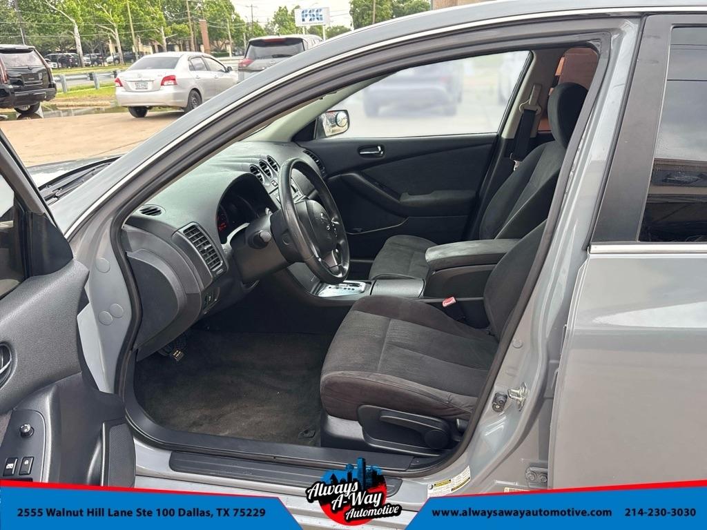 Nissan Altima 2.5 2012