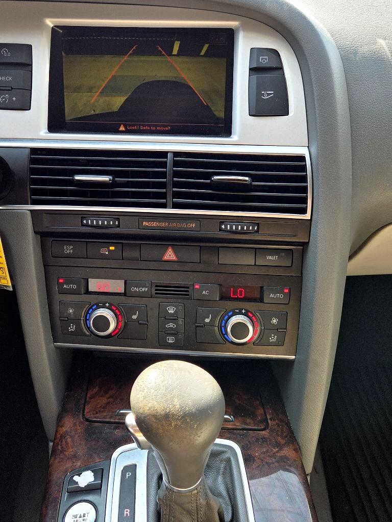 Audi A6 3.0T quattro Tiptronic 2010 Audi A6 3.0T quattro Tiptronic 2010