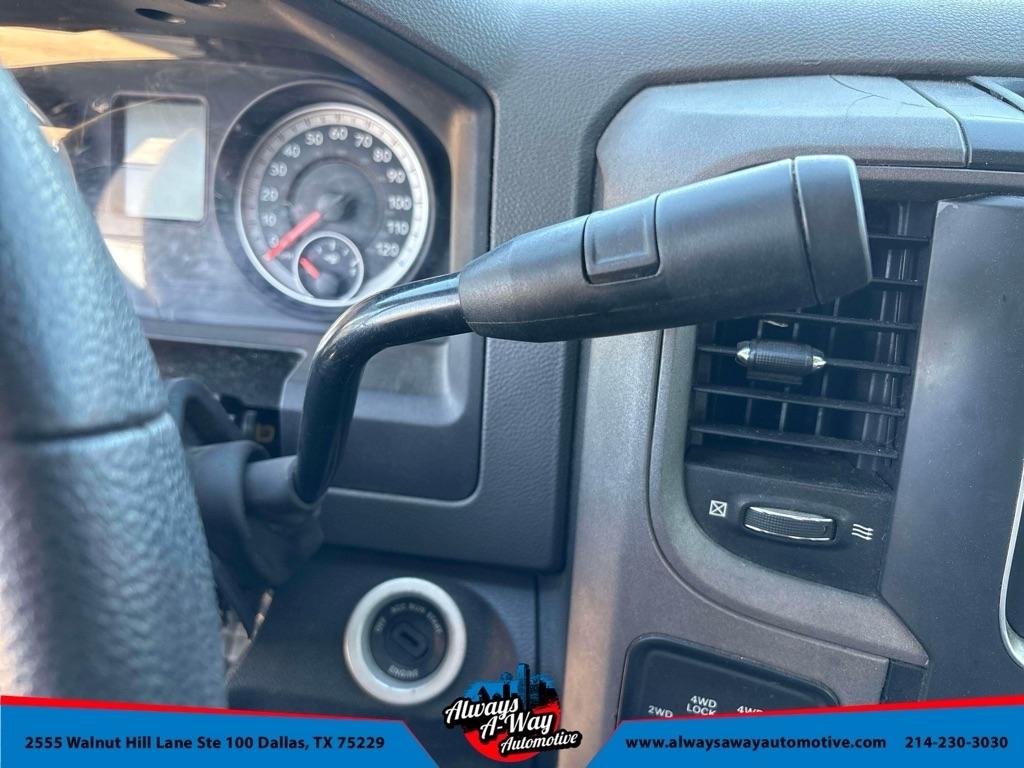 RAM 1500 Tradesman Crew Cab SWB 4WD 2013