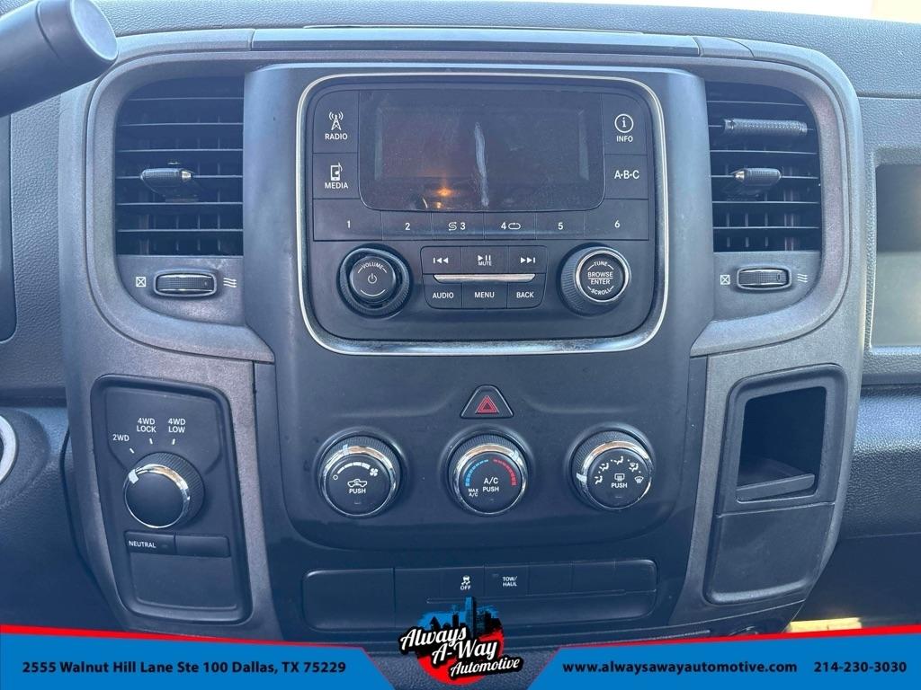 RAM 1500 Tradesman Crew Cab SWB 4WD 2013