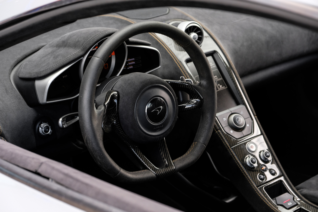 McLaren 650s Coupe 2015 McLaren 650s Coupe 2015